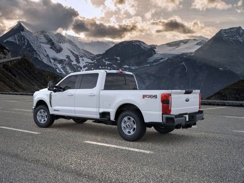 New 2026 Ford F250 XLT w/ XLT Premium Package AWD/4WD image 4