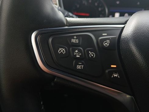 Used 2024 Chevrolet Equinox Premier image 16