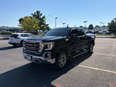 Used 2021 GMC Sierra 1500 SLT AWD/4WD image 1