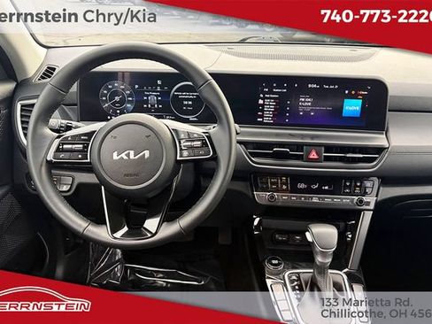 Used 2024 Kia Seltos EX FWD image 6