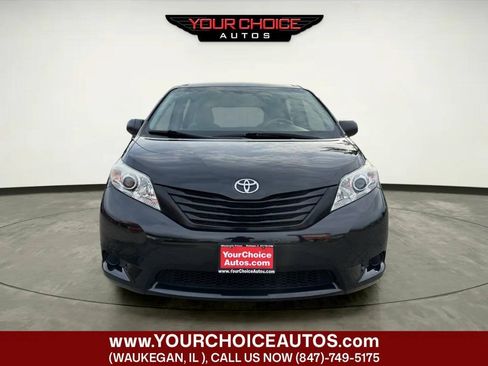 Used 2014 Toyota Sienna L FWD image 9