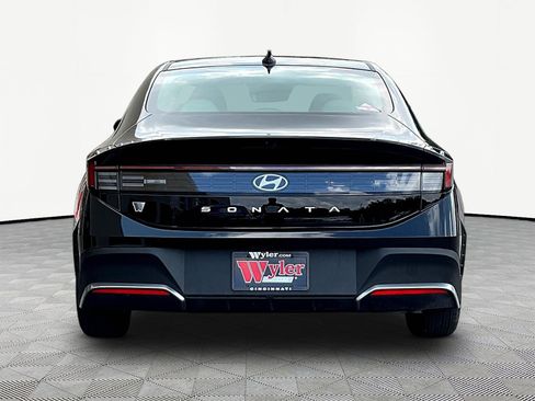 Used 2026 Hyundai Sonata SE FWD image 5