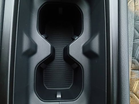 New 2026 Nissan Kicks SV image 26