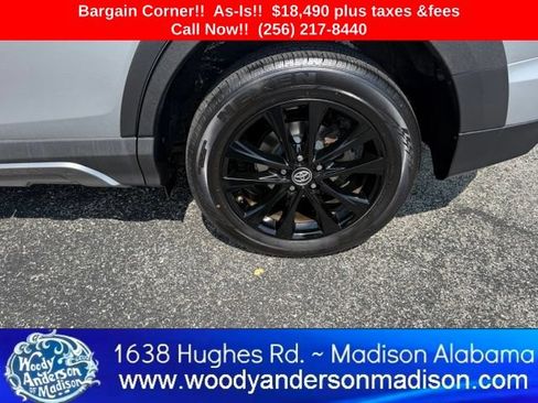 Used 2018 Toyota RAV4 Adventure FWD image 4