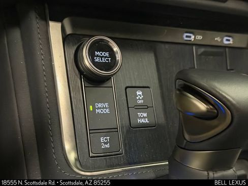 Used 2025 Lexus GX 550 AWD/4WD image 29