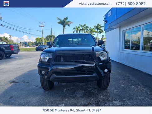Used 2014 Toyota Tacoma PreRunner w/ SR5 Package image 3