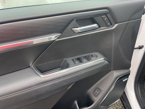 Used 2026 GMC Acadia Elevation w/ LPO, Floor Liner Package FWD image 6