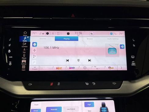 Used 2024 Jeep Wagoneer Launch Edition image 20