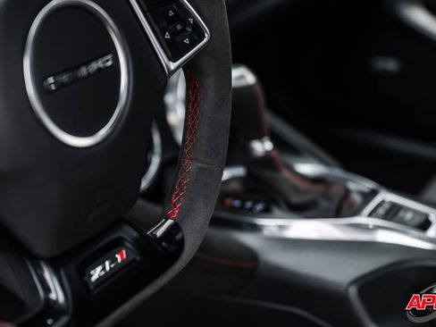 Used 2020 Chevrolet Camaro ZL1 image 77