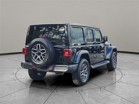 Certified 2024 Jeep Wrangler Sahara image 12