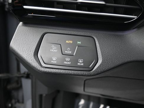 Used 2023 Volkswagen ID.4 Pro S image 23