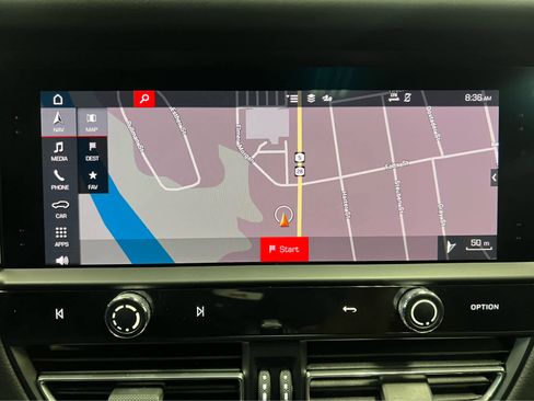 Used 2024 Porsche Macan image 16