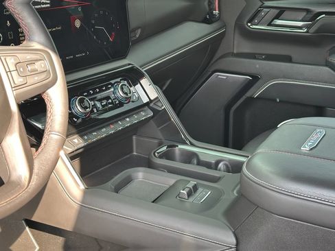 Used 2026 GMC Sierra 2500 AT4X AWD/4WD image 19