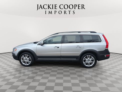 Used 2016 Volvo XC70 T5 Premier w/ Proximity Package image 8