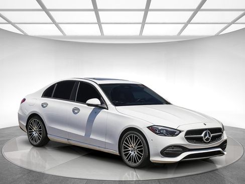 Used 2023 Mercedes-Benz C 300 Sedan w/ Exclusive Trim Package image 4
