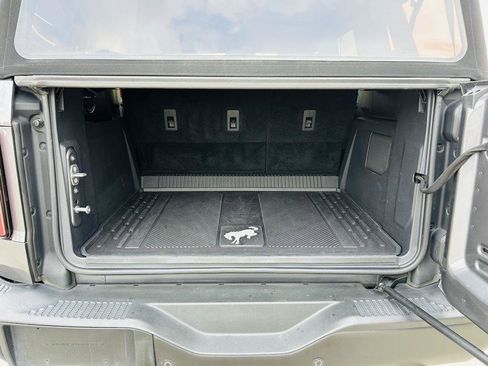 Used 2021 Ford Bronco Badlands image 28