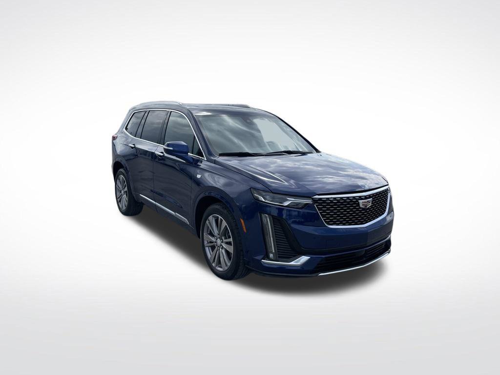 Used 2025 Cadillac XT6 Premium Luxury FWD image 7