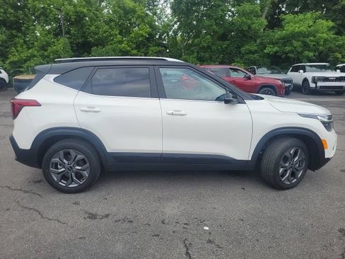Certified 2024 Kia Seltos S AWD/4WD image 6