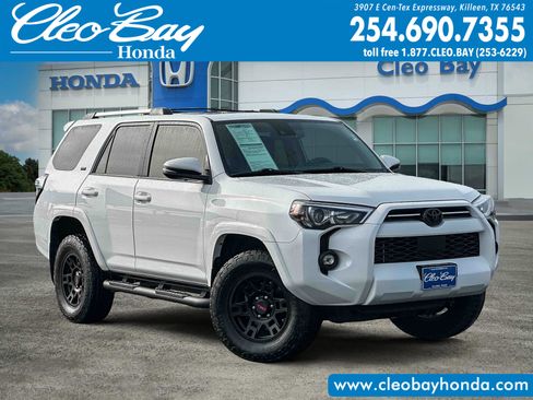 Used 2023 Toyota 4Runner SR5 Premium w/ Moonroof Package AWD/4WD image 1