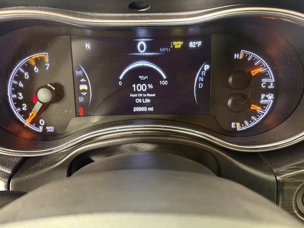 Used 2020 Jeep Grand Cherokee Limited w/ Luxury Group II AWD/4WD image 26