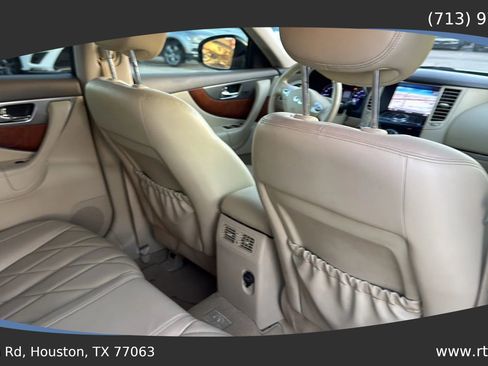 Used 2015 INFINITI QX70 3.7 w/ Premium Package image 31
