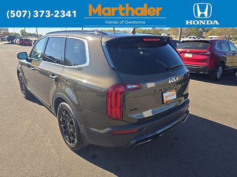 Used 2022 Kia Telluride SX image 3
