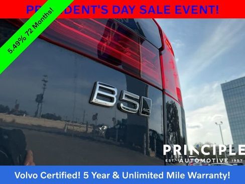 Certified 2025 Volvo V60 B5 Cross Country Plus image 16