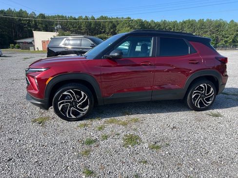 Used 2024 Chevrolet TrailBlazer RS w/ Convenience Package image 1