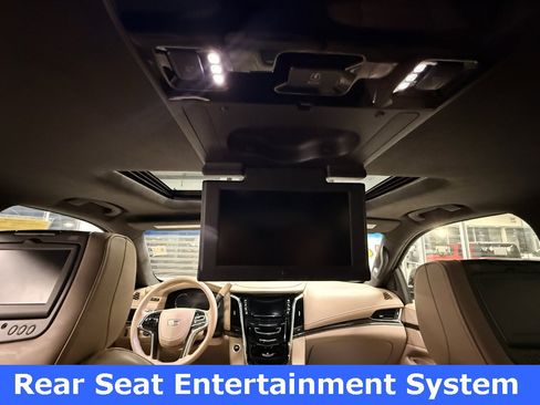 Used 2019 Cadillac Escalade Platinum image 18