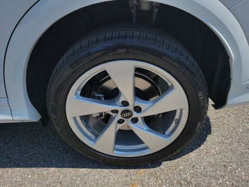 Used 2025 Audi Q5 Premium Plus w/ Premium Plus image 33