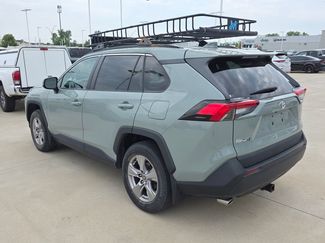 Used 2022 Toyota RAV4 XLE AWD/4WD video 3
