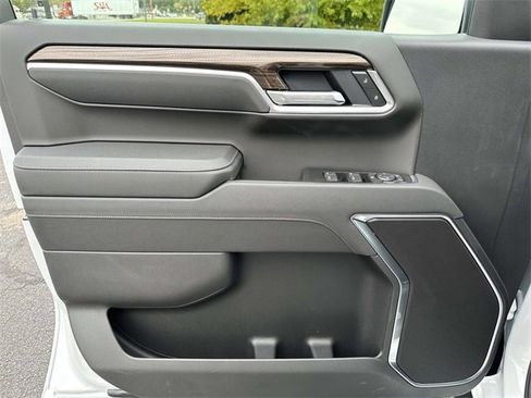 New 2026 Chevrolet Silverado 1500 LT w/ Safety Package image 16