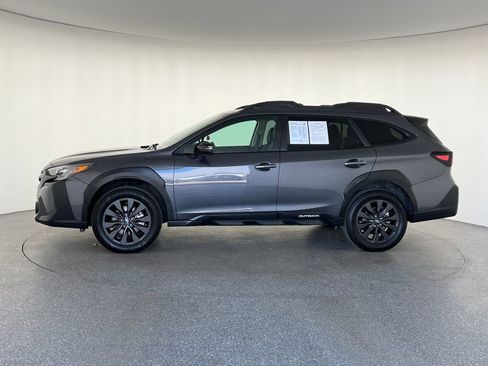 Certified 2025 Subaru Outback Onyx Edition AWD/4WD image 2