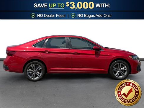 Used 2024 Volkswagen Jetta SE w/ Panoramic Sunroof Package FWD image 8