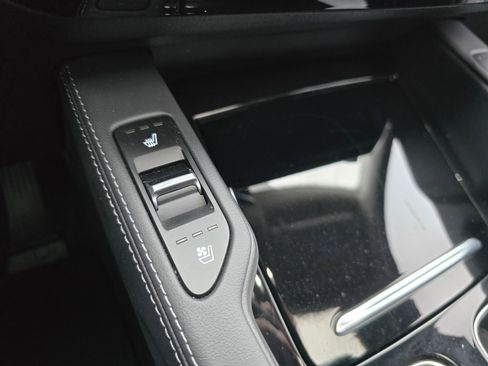 Used 2022 Kia Telluride EX w/ EX Premium Package image 17