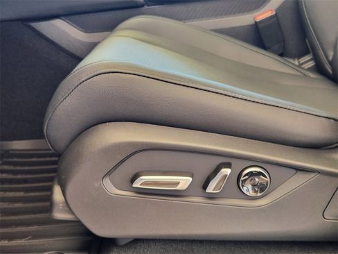 New 2026 Acura MDX SH-AWD image 25