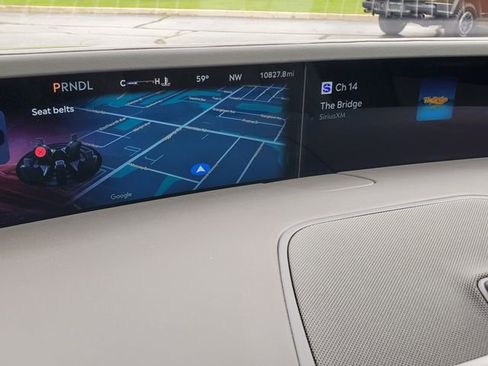 Certified 2024 Lincoln Nautilus Premier AWD/4WD image 14