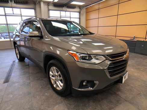 Used 2019 Chevrolet Traverse LT w/ LPO, Floor Liner Package AWD/4WD image 1