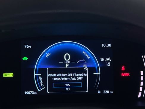 Used 2025 Toyota Camry LE FWD image 23