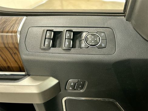 Used 2019 Ford F150 Lariat w/ Equipment Group 502A Luxury image 11