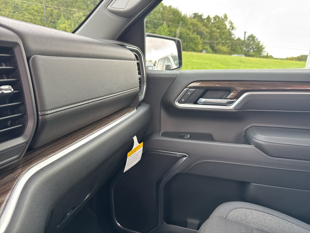 New 2026 Chevrolet Silverado 1500 RST w/ Z71 Off-Road Package AWD/4WD image 19