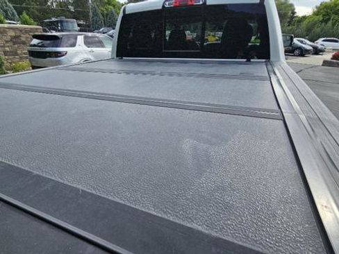 Used 2019 RAM 1500 Big Horn RWD image 9