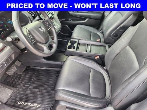 Used 2023 Honda Odyssey Sport image 4