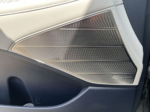 Used 2023 Hyundai Palisade Calligraphy image 25