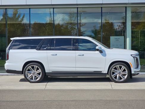New 2026 Cadillac Escalade ESV Platinum Sport AWD/4WD image 6