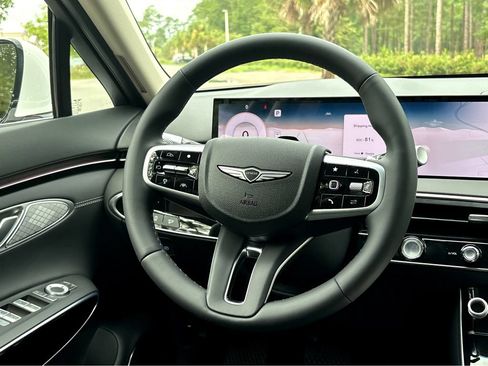 New 2026 Genesis GV70 2.5T AWD/4WD image 22