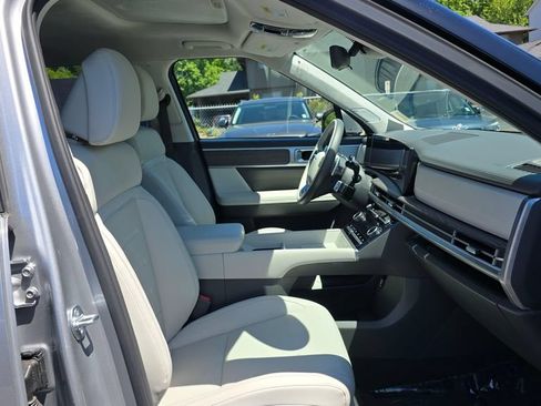 Used 2025 Hyundai Santa Fe Calligraphy AWD/4WD image 10