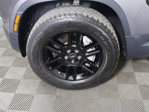 Used 2020 Land Rover Defender 110 HSE AWD/4WD image 20