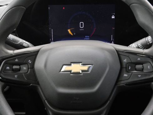 Used 2025 Chevrolet TrailBlazer LT FWD image 16