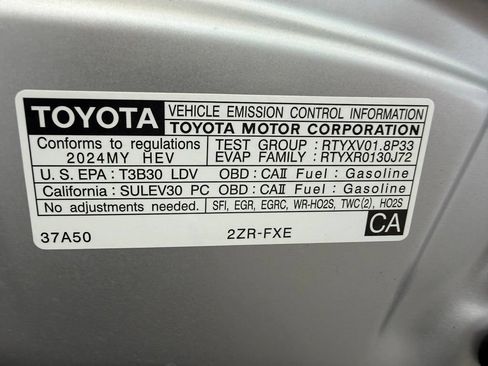 Certified 2024 Toyota Corolla SE w/ SE Package FWD image 36